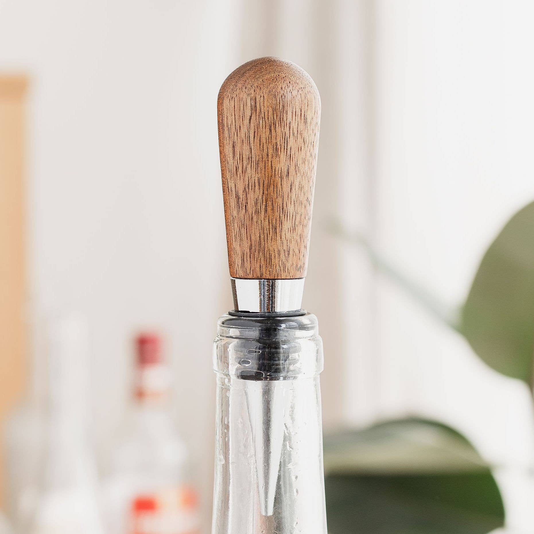 Acacia Wine Bottle Stopper - Natural